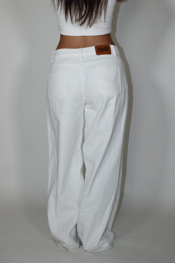 Blanc 001